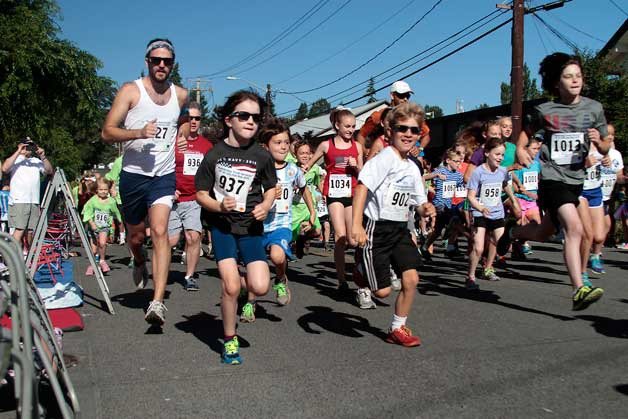 More than 900 runners turned out for the 36th annual Bainbridge Youth Service July 4th Fun Run.