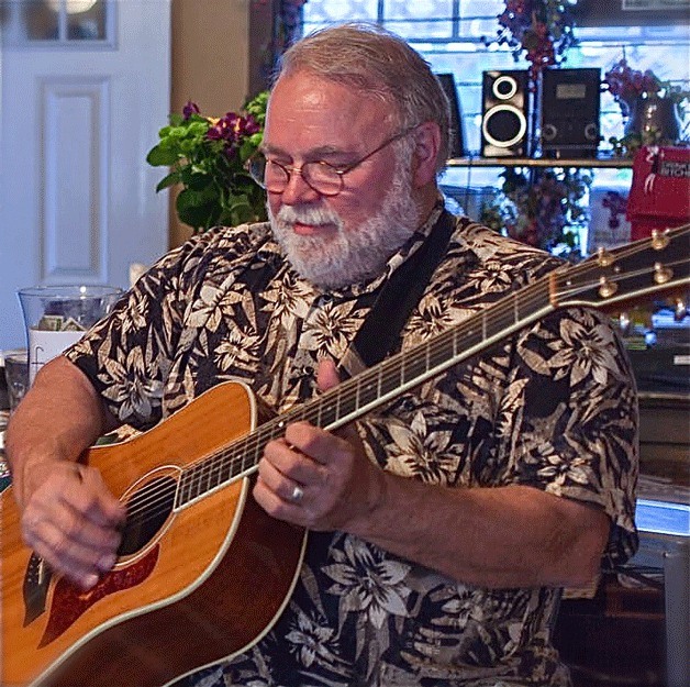 Larry Dewey returns to Seabold Community Hall for a performance on Saturday