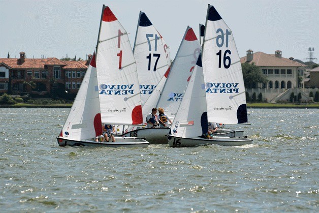 Bainbridge was one of 12 finalist teams out of 471 total to compete for the Baker Trophy in this year’s SSA Baker National Team Racing Championship . California’s Point Loma High ultimately won