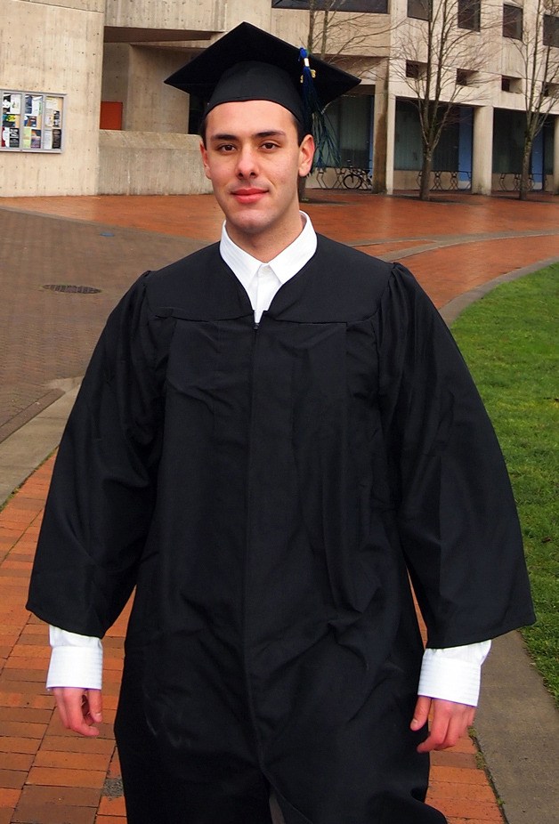 Samuel E. Payne of Bainbridge Island has earned his bachelor's degree at Western Washington University.