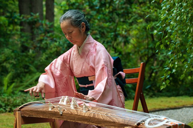 Takako Satoh plays the koto