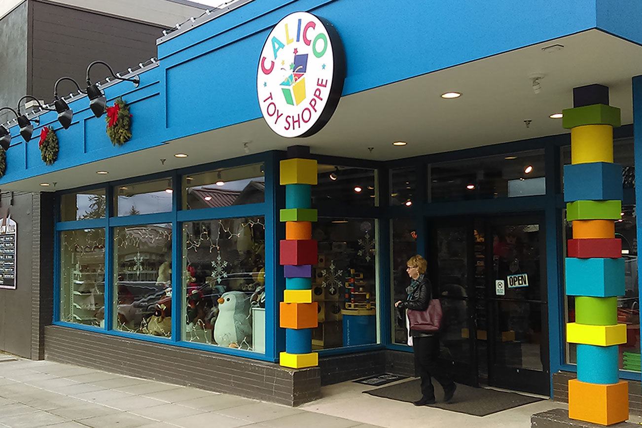 Iconic island toy shop enjoys new Winslow Way locale