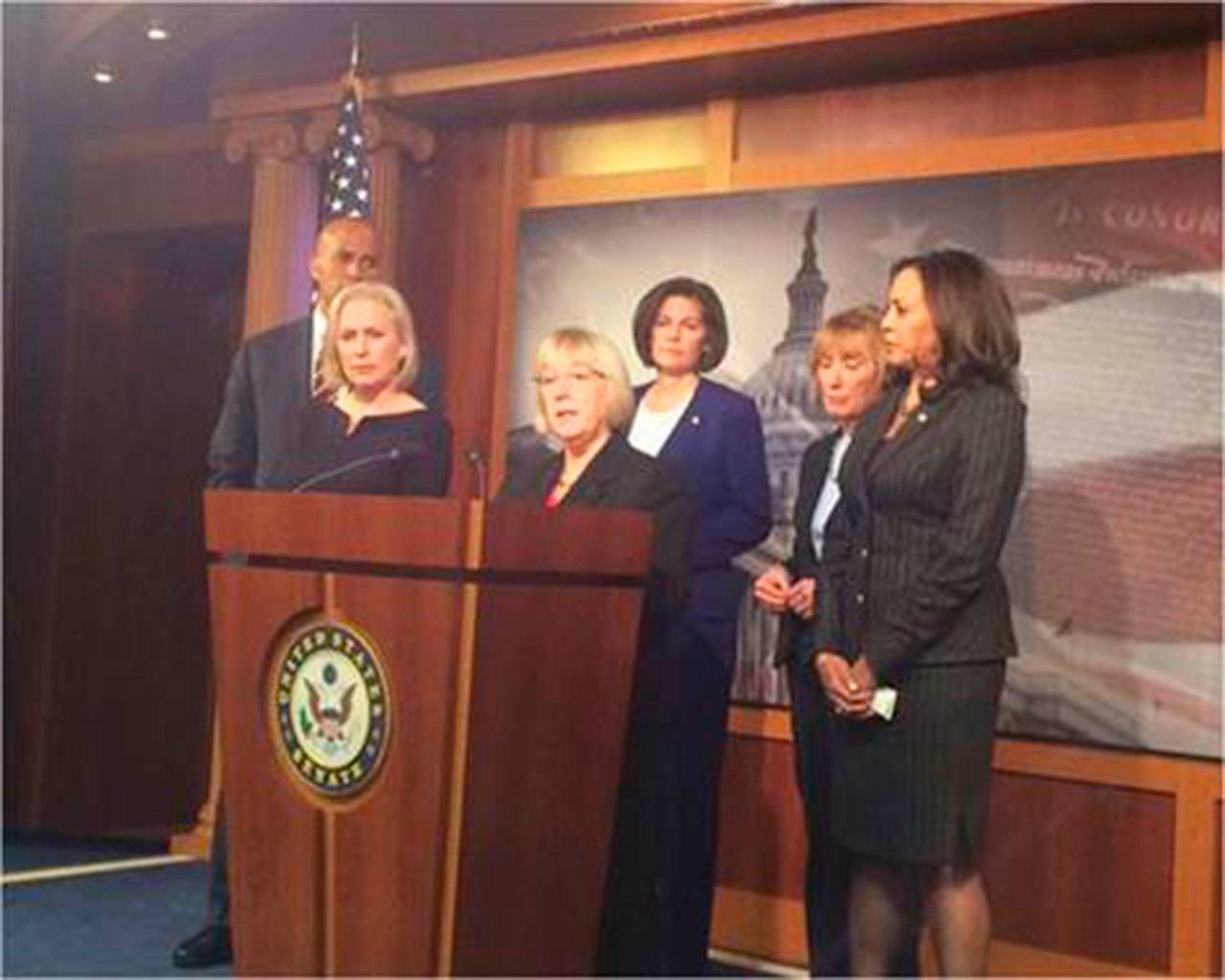 Sen. Murray expresses outrage at Republican plan to defund Planned Parenthood