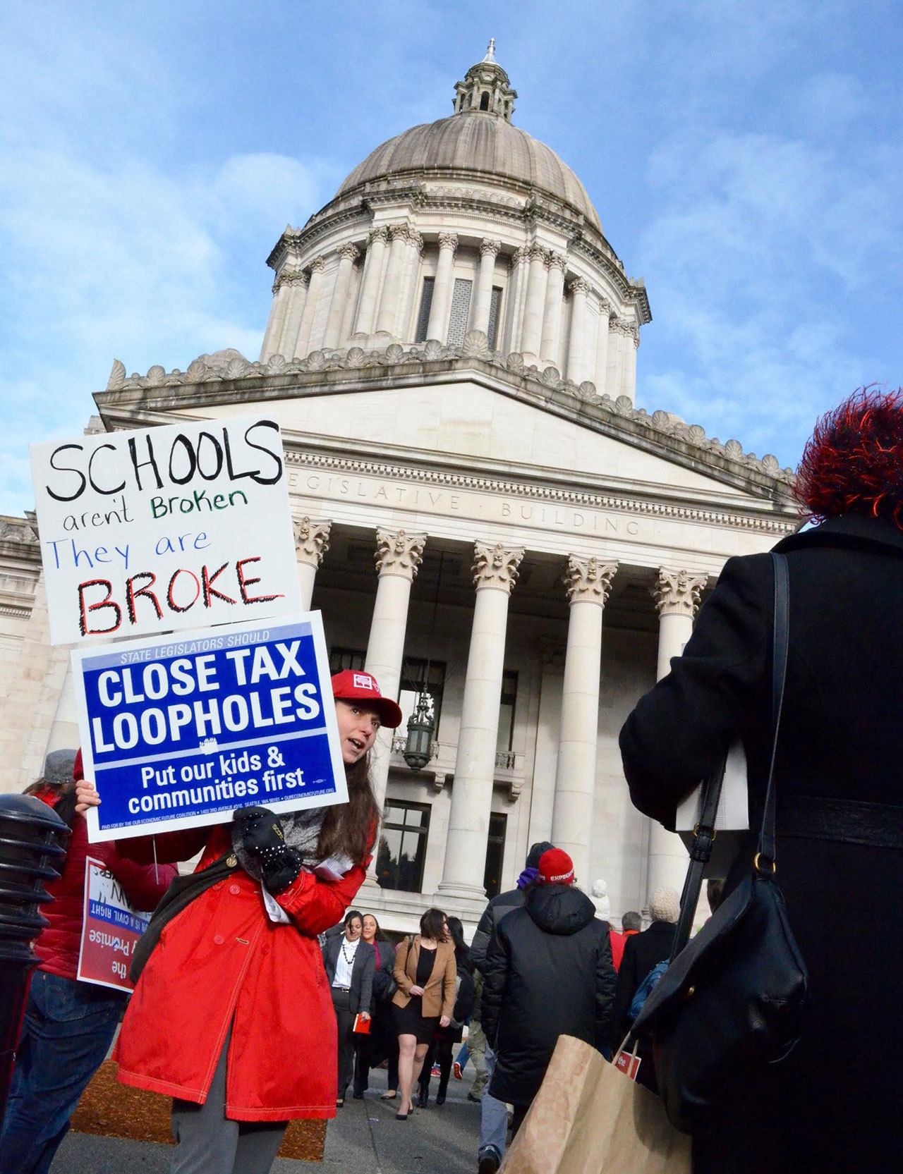 Rally gets legislators’ attention on education funding mandate