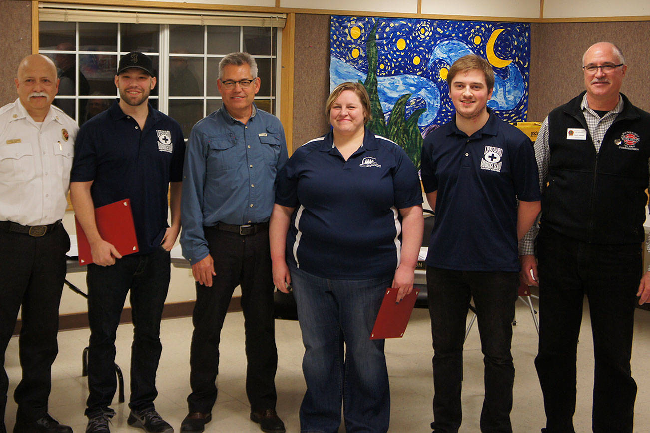 Bainbridge Island Aquatic Center lifeguards make heroic save