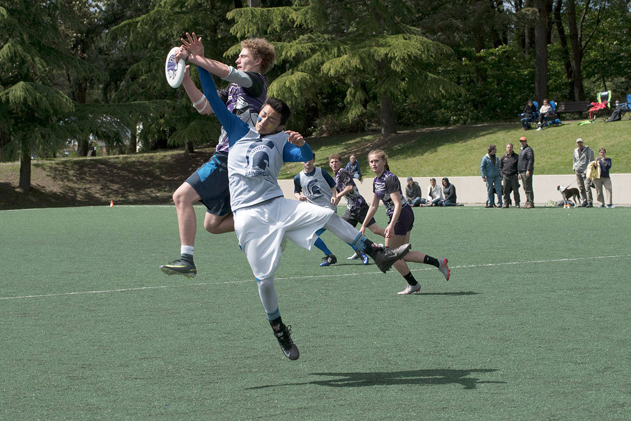 Mike Derzon photo | The Bainbridge High School varsity ultimate frisbee team swept the recent league championship tournament at the Shoreline Center in Shoreline, Washington, coming away with the title for the first time since 2001.
