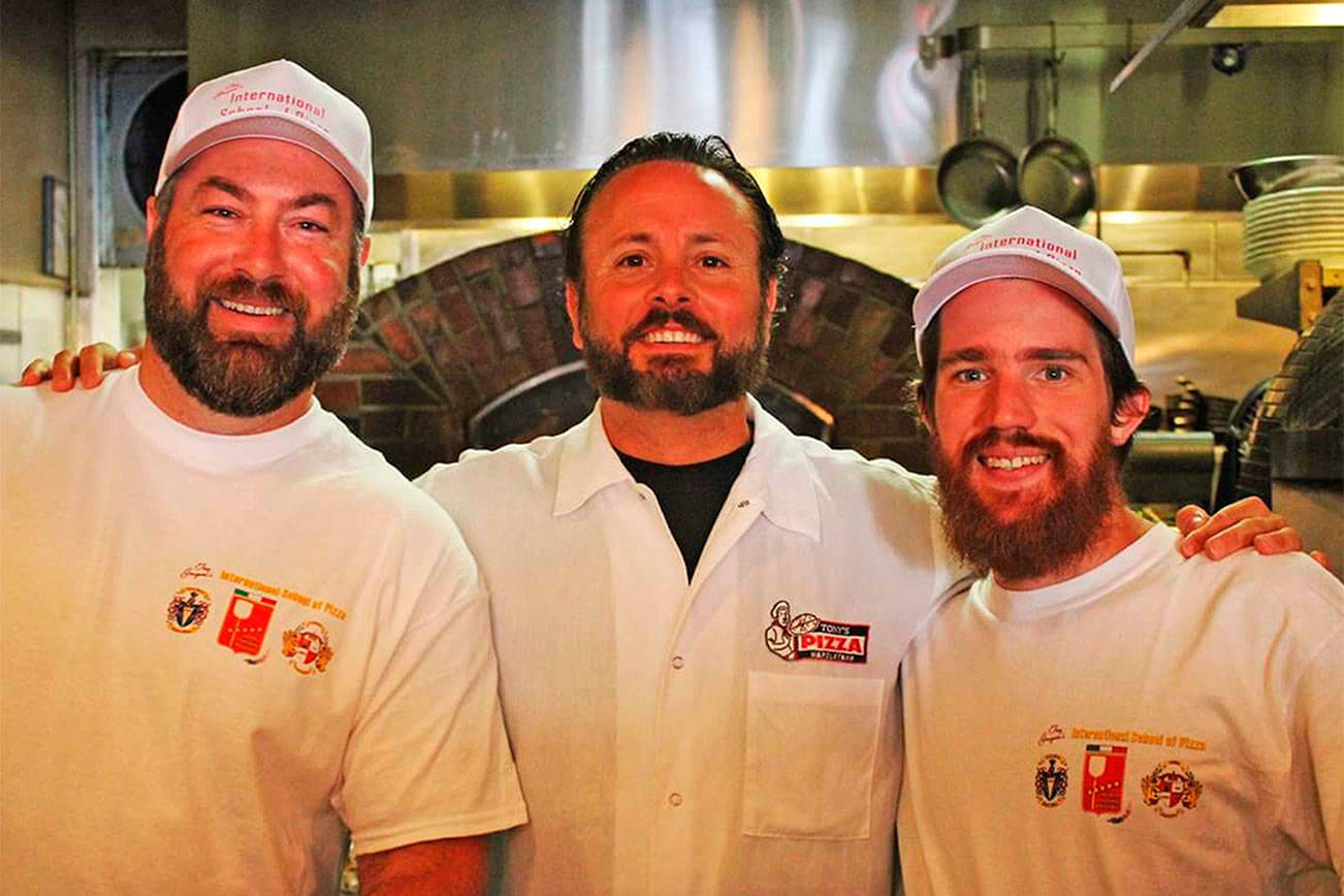 Them’s a some pizzaiolos! Island restauranteurs get schooled by nation’s primo pizza pro