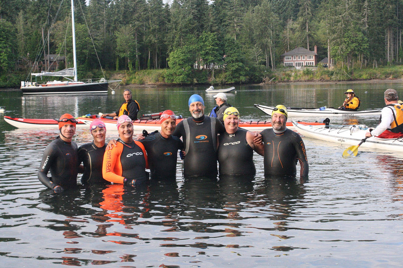 Island swimmers tackle daunting Seattle crossing