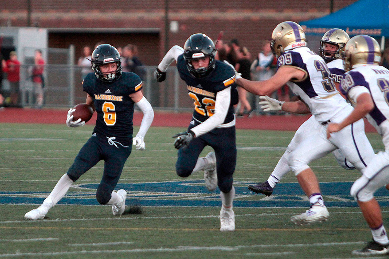 Spartans stumble in first football outing | Photo gallery