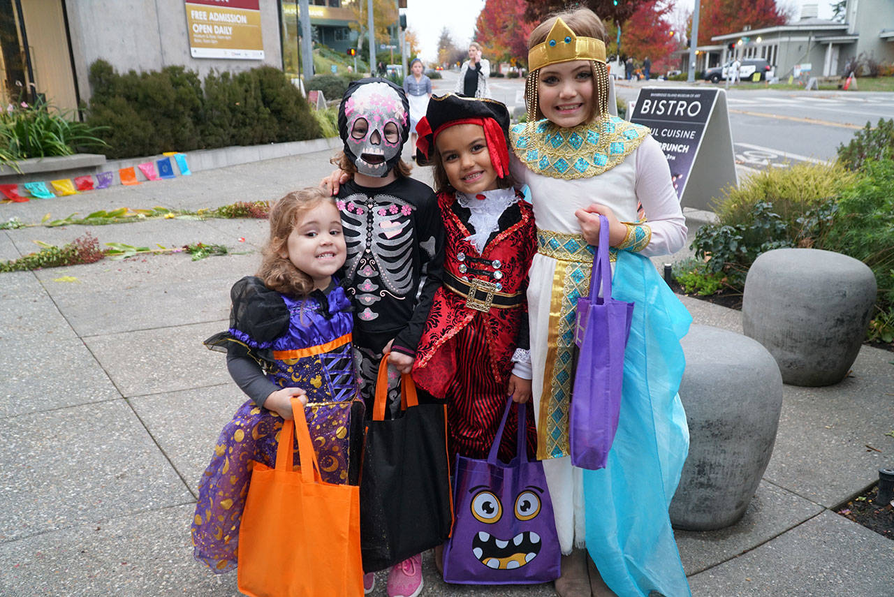 Wicked walk: Images from trick-or-treat night downtown | Photo gallery