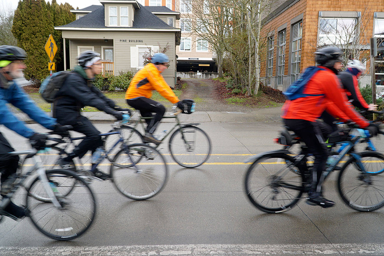 Chilly Hilly retakes island streets to start cycling season | Photo gallery