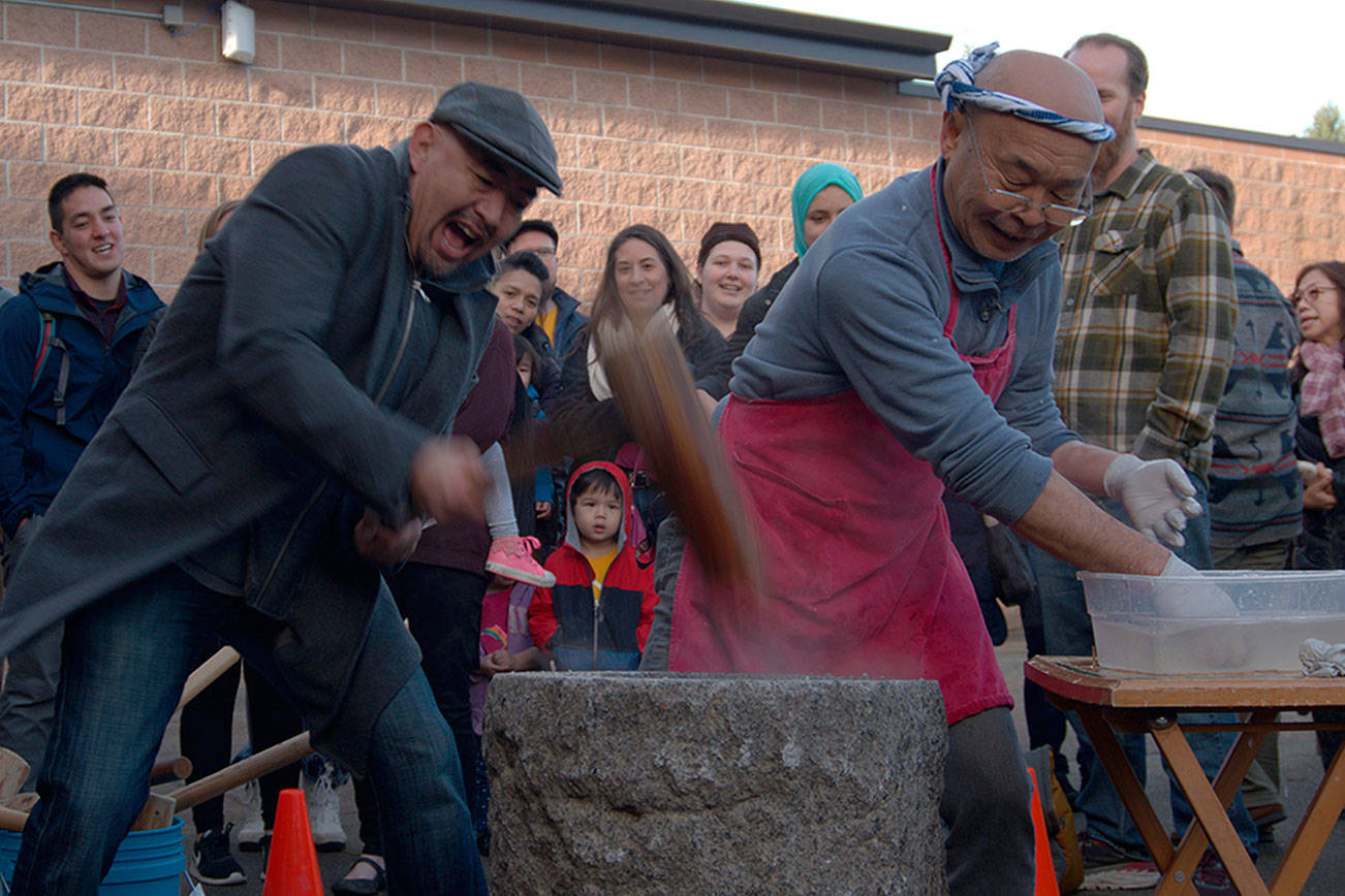More mochi moments: Annual New Year’s gathering returns to Woodward Middle School | Photo gallery