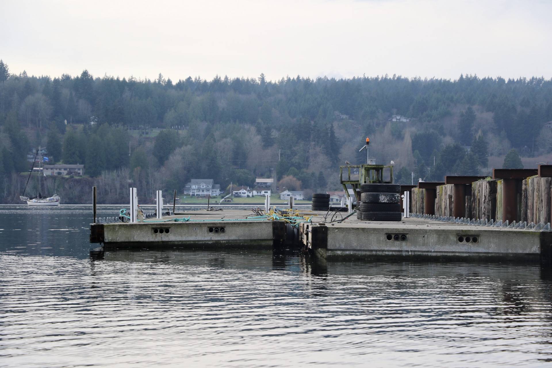 The new breakwater is made of concrete and was donated to the Port by Elliot Bay Marina. KPark/NKH