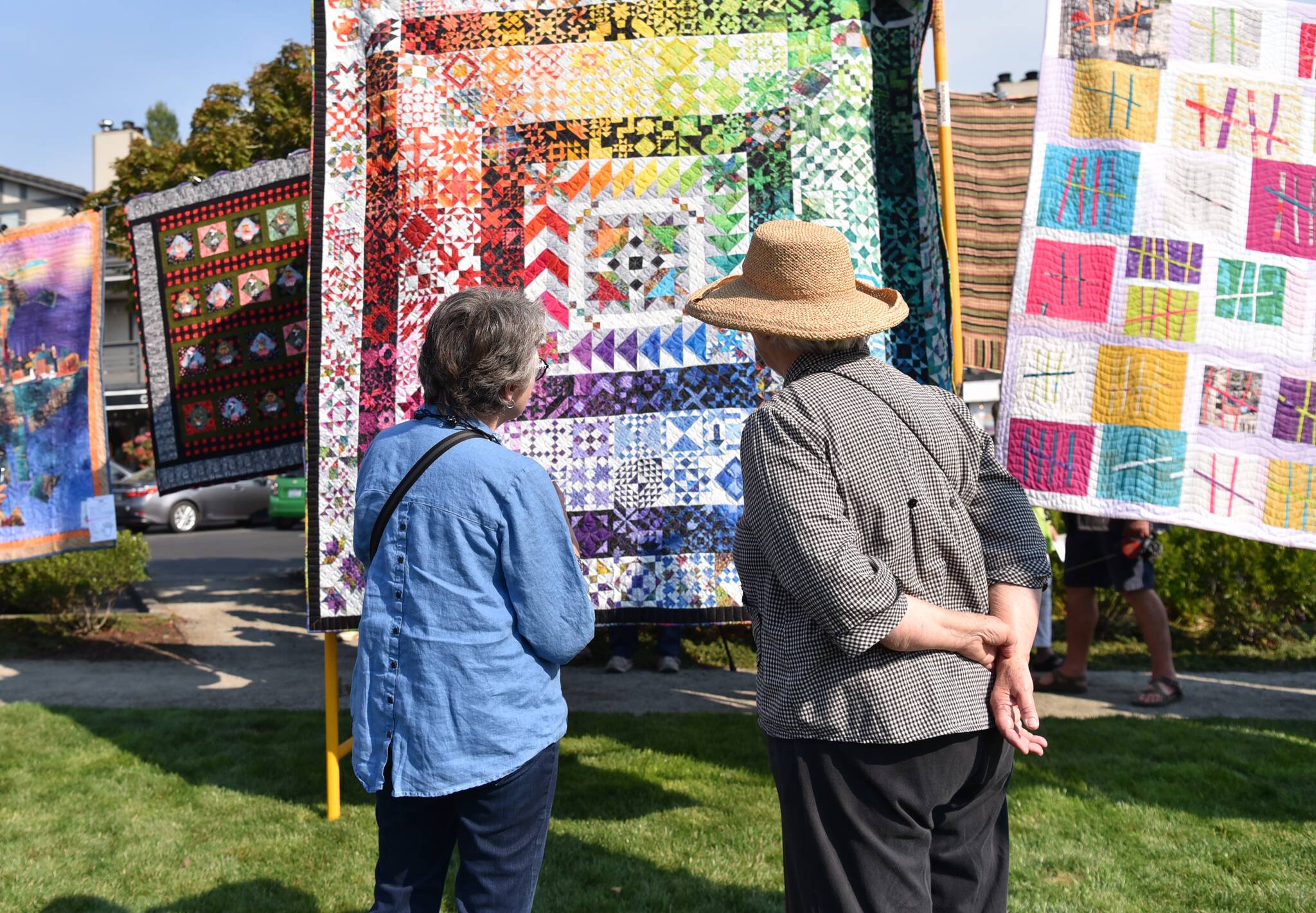 Friends Martin Gibbons and Joan Wenske drove from Port Townsend to view quilts.