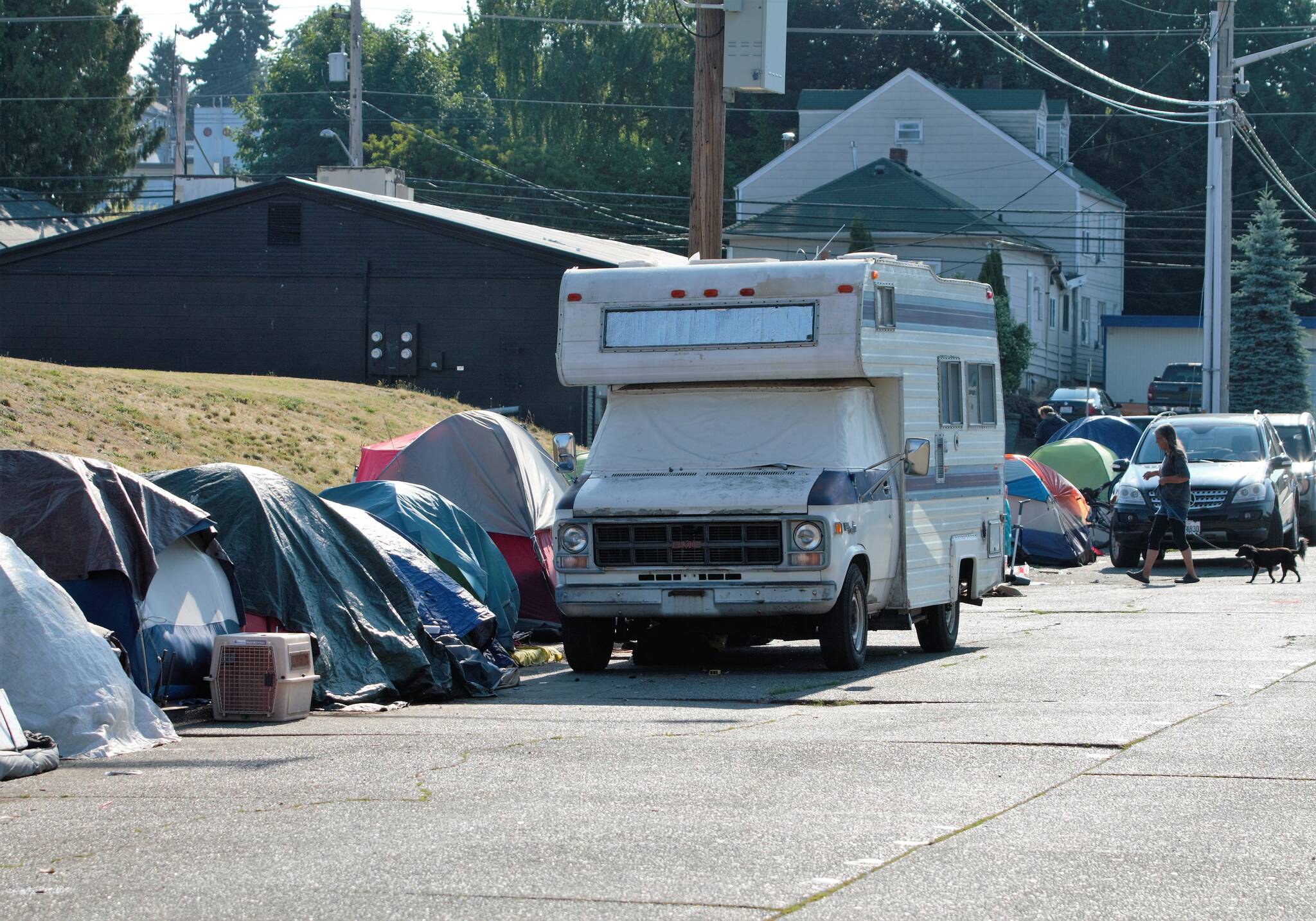 Bremerton pressured on both sides to find homeless solution