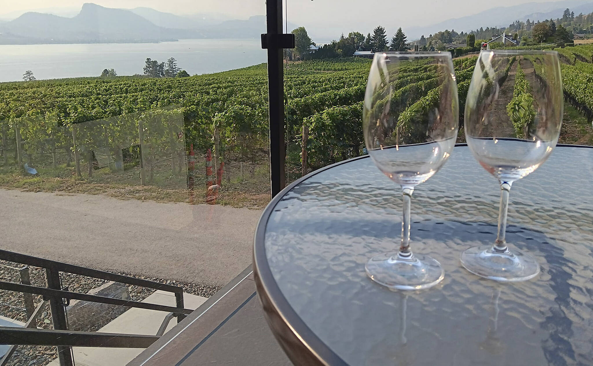 Many of the wineries in Penticton offer great views of the lakes.