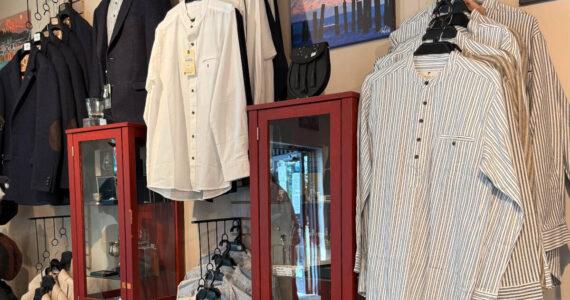 Guests will savor local whiskey and wine while exploring hand-crafted Irish and Scottish garments at Celtic Crossroads’ cozy October celebration.