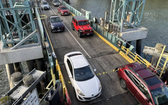 File photo
Vehicles boarding a ferry at the Bainbridge terminal.
