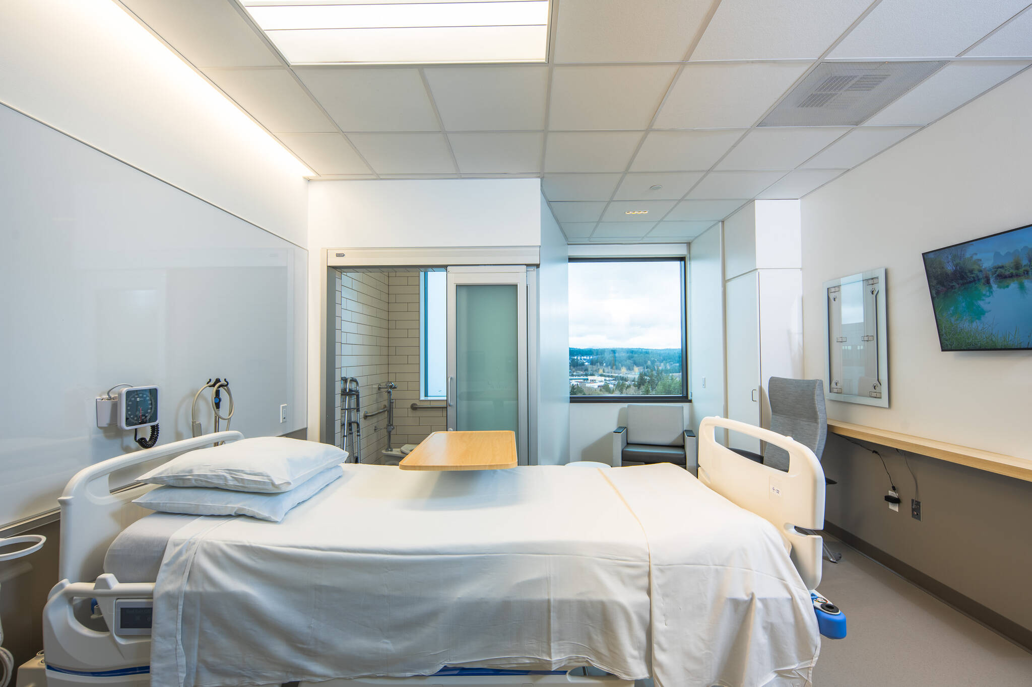 A look inside one of the patient rooms.