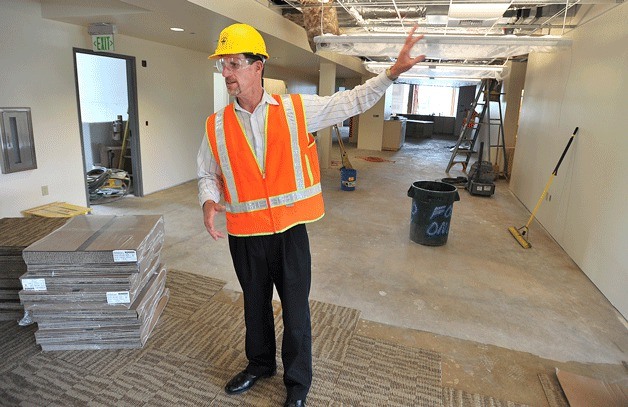 Barry Loveless has been hired as the new public works director for the city of Bainbridge Island.