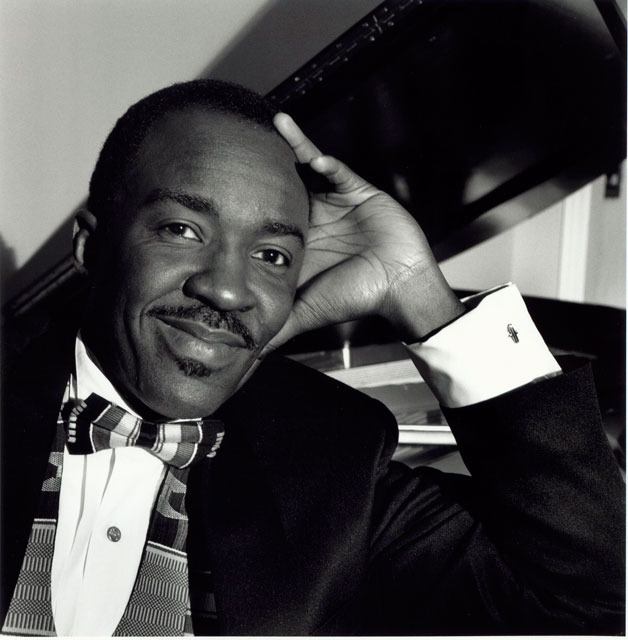 Pianist William Chapman Nyaho has performed as a soloist with the Moscow Chamber Orchestra and the San Francisco Chamber Orchestra.