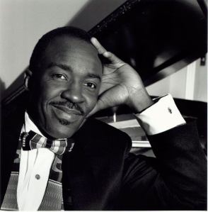 Pianist William Chapman Nyaho has performed as a soloist with the Moscow Chamber Orchestra and the San Francisco Chamber Orchestra.