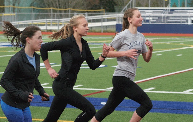 Bainbridge High runners Joli Holmes (senior