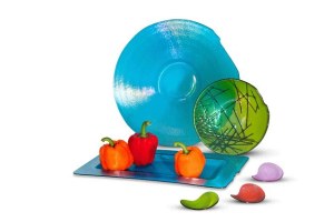 Mesolini Glass Studio of Bainbridge Island has helped start a new website for local artists.