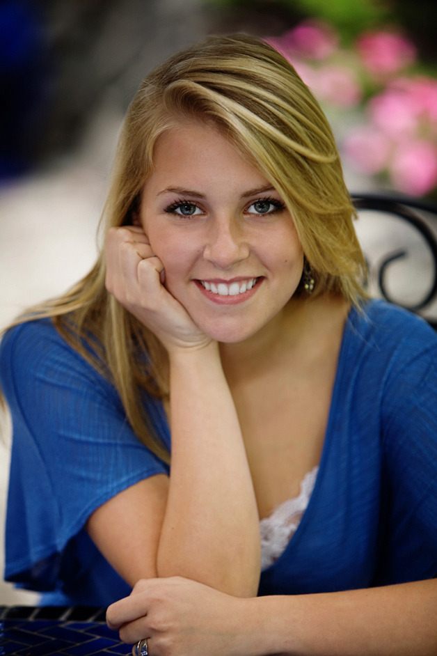 Zoe Yentzer has earned dean's list honors at Loyola Marymount University.