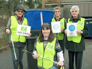 Fellow Zero Waste volunteers Gerlind Jenkner