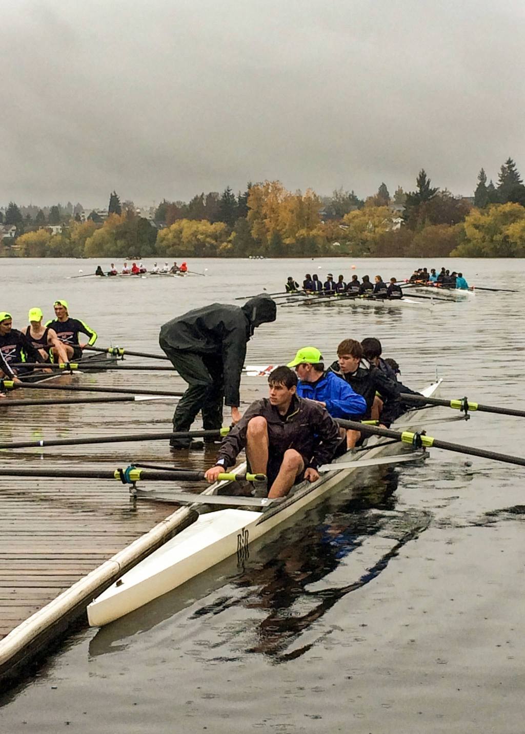 Bainbridge rowers prevail at Head of the Lake and Frostbite Regattas