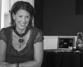 Kelli Collins has opened a full-service image consulting business on Bainbridge.