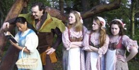 Corinna Lapid-Munter (Belle)