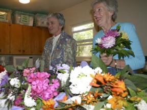 (L-R) Interfaith Volunteer Caregivers’ volunteers Janet Kutina