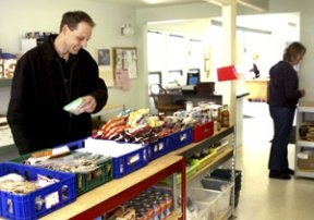 Ed Harris of Bainbridge Island shops at the Helpline House food bank Monday.