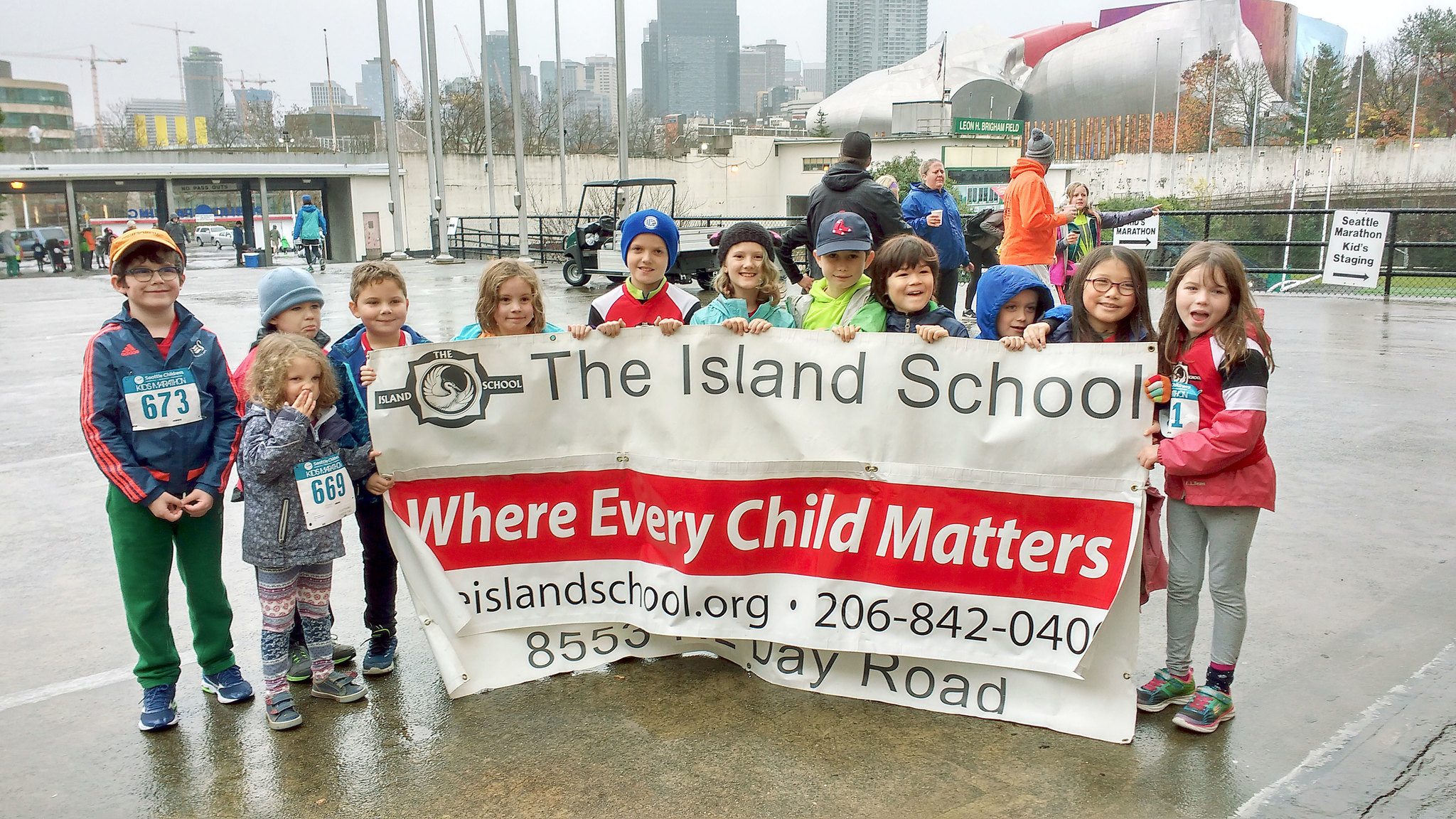 Island School runners brave Seattle Kids’ Marathon