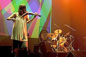 Instrumental quintet electrifies Space Craft