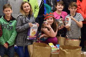 Bainbridge kids donate food to Fishline and Helpline