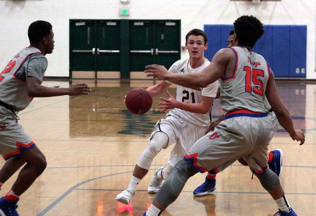 Spartans down against Vikings | GALLERY