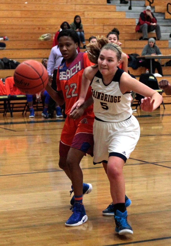 Spartans struggle through Viking visit | GALLERY