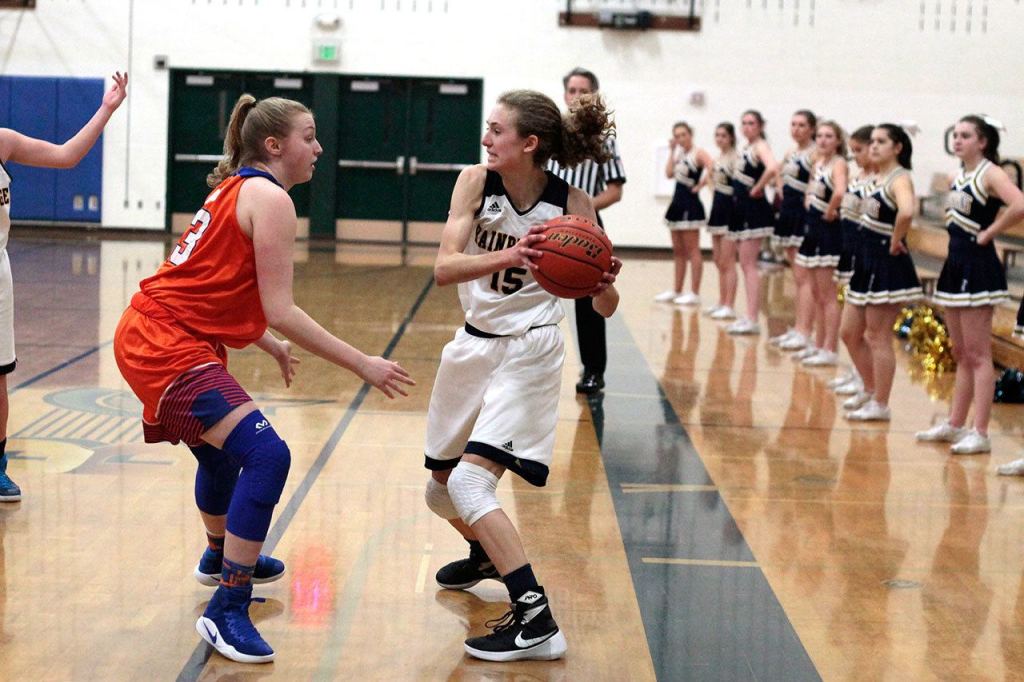 Spartans struggle through Viking visit | GALLERY