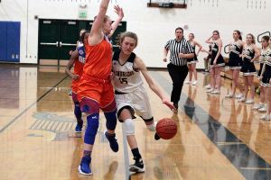 Bainbridge breezes through Raiders for 53-27 girls basketball win