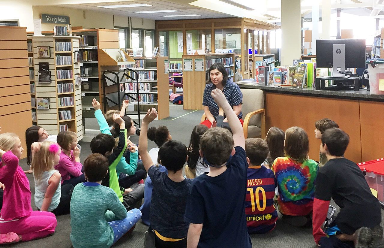Kiwanis fund Third Graders to the Library