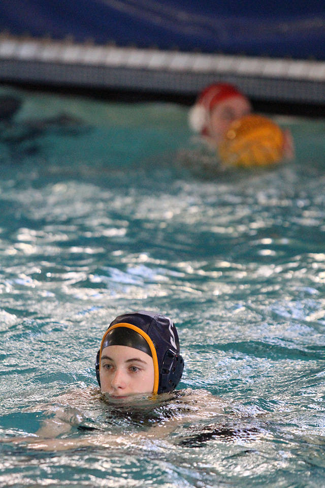 Bainbridge pounds Peninsula in season opener | Photo gallery