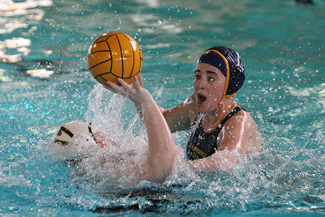 Bainbridge pounds Peninsula in season opener | Photo gallery