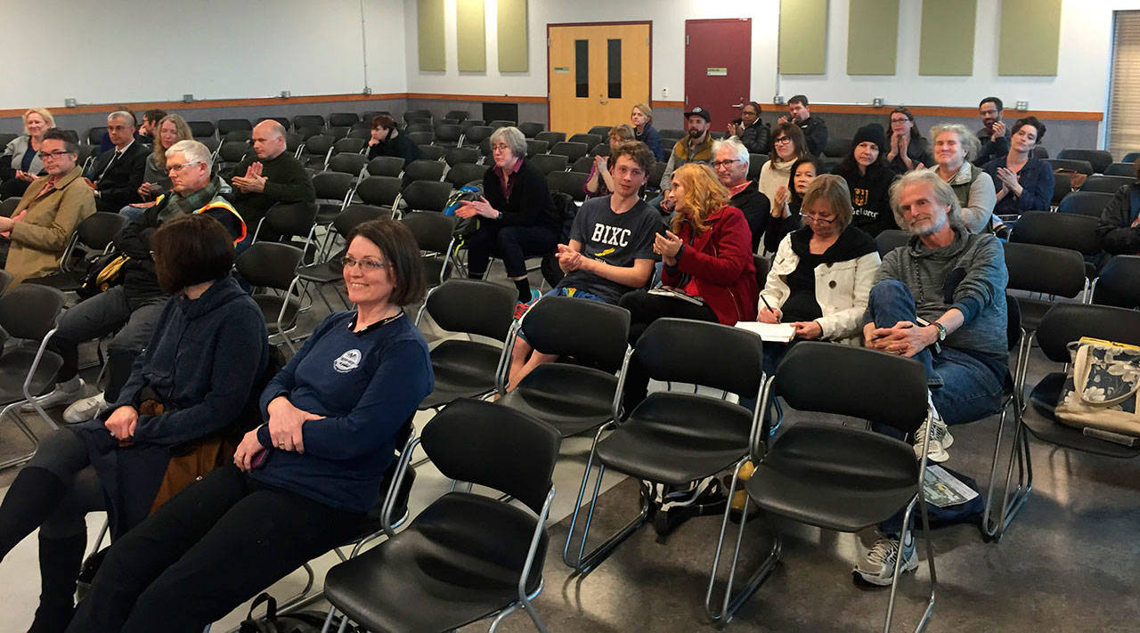 Bainbridge Island School Board defers Option 2 scrutiny until 2018-2019 school year