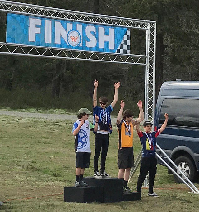 Gear Grinders score fourth in season debut