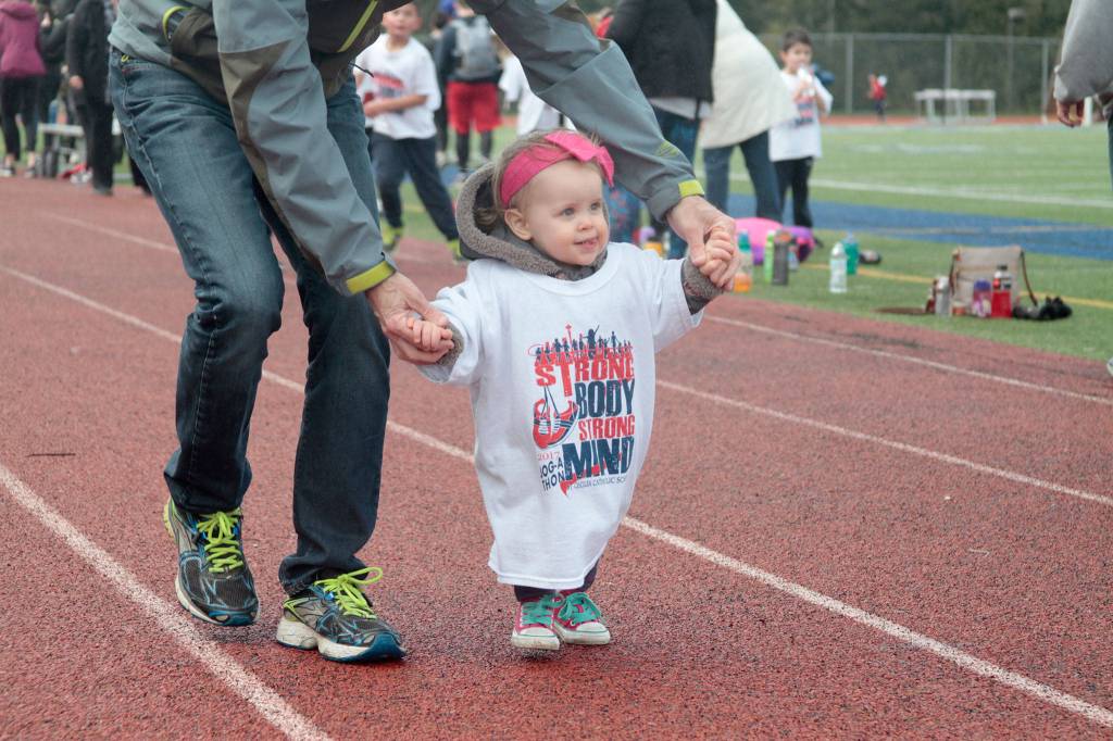 Speedy students crack 300 miles in jog-a-thon | Gallery