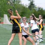 Spartans win first LAX playoff game against Bellingham