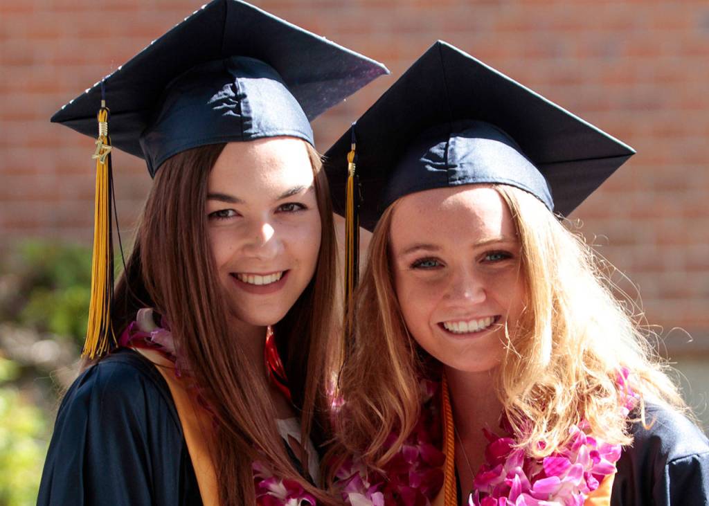 Pictures of pomp: Photos from the 2017 Bainbridge graduation ceremony | Photo gallery